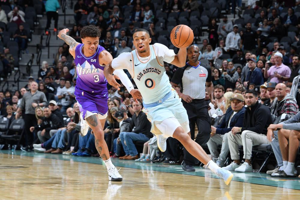 足球是一项 足球是一项