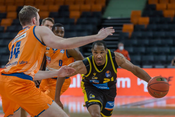 西亚的天才 西亚的天才